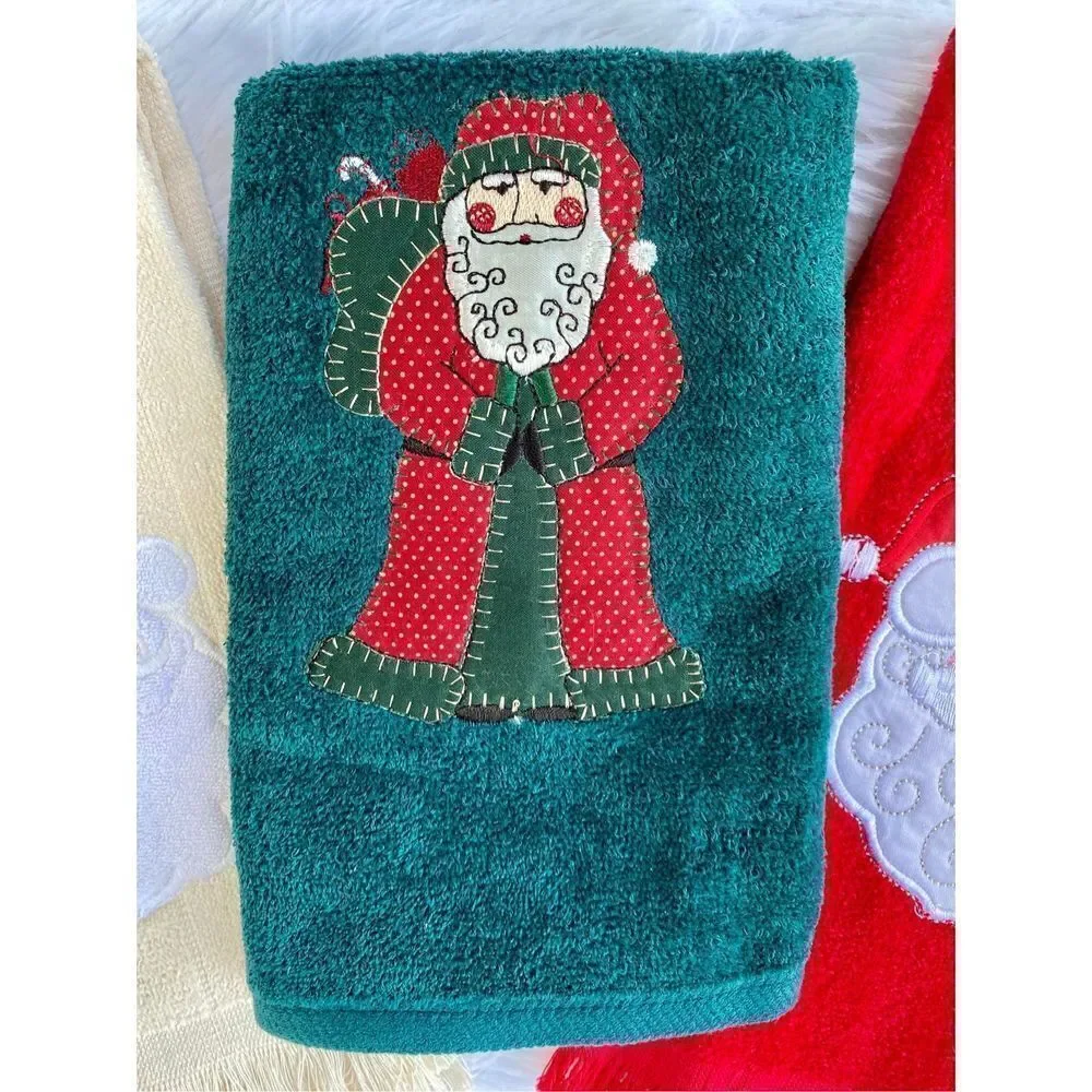 NWT NEW 3 PC Red Cream Green Christmas Vintage Santa Hand Towels